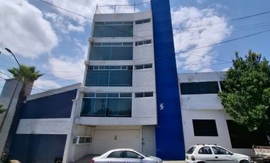 EXCELENTE EDIFICIO EN RENTA CON GRAN UBICACION, JUNTO A CIRCUITO JUAN PABLO Y A MINUTOS DE ANGELOPOLIS!!