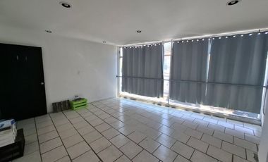 EXCELENTE EDIFICIO EN RENTA CON GRAN UBICACION, JUNTO A CIRCUITO JUAN PABLO Y A MINUTOS DE ANGELOPOLIS!!