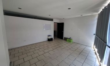 EXCELENTE EDIFICIO EN RENTA CON GRAN UBICACION, JUNTO A CIRCUITO JUAN PABLO Y A MINUTOS DE ANGELOPOLIS!!