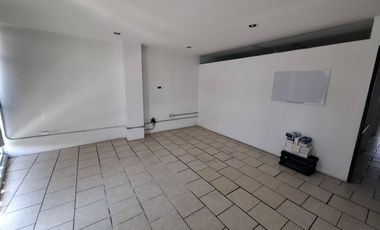 EXCELENTE EDIFICIO EN RENTA CON GRAN UBICACION, JUNTO A CIRCUITO JUAN PABLO Y A MINUTOS DE ANGELOPOLIS!!