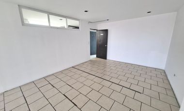 EXCELENTE EDIFICIO EN RENTA CON GRAN UBICACION, JUNTO A CIRCUITO JUAN PABLO Y A MINUTOS DE ANGELOPOLIS!!