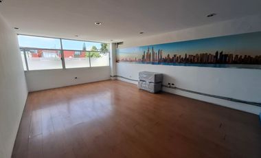EXCELENTE EDIFICIO EN RENTA CON GRAN UBICACION, JUNTO A CIRCUITO JUAN PABLO Y A MINUTOS DE ANGELOPOLIS!!