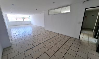 EXCELENTE EDIFICIO EN RENTA CON GRAN UBICACION, JUNTO A CIRCUITO JUAN PABLO Y A MINUTOS DE ANGELOPOLIS!!
