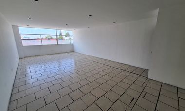 EXCELENTE EDIFICIO EN RENTA CON GRAN UBICACION, JUNTO A CIRCUITO JUAN PABLO Y A MINUTOS DE ANGELOPOLIS!!