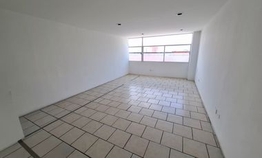 EXCELENTE EDIFICIO EN RENTA CON GRAN UBICACION, JUNTO A CIRCUITO JUAN PABLO Y A MINUTOS DE ANGELOPOLIS!!