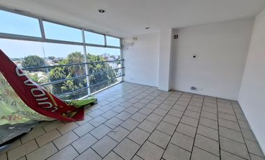 EXCELENTE EDIFICIO EN RENTA CON GRAN UBICACION, JUNTO A CIRCUITO JUAN PABLO Y A MINUTOS DE ANGELOPOLIS!!