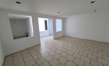 EXCELENTE EDIFICIO EN RENTA CON GRAN UBICACION, JUNTO A CIRCUITO JUAN PABLO Y A MINUTOS DE ANGELOPOLIS!!