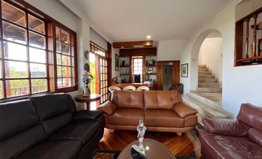 Casa  en arriendo, Loma  Del Chocho, Envigado, Antioquia