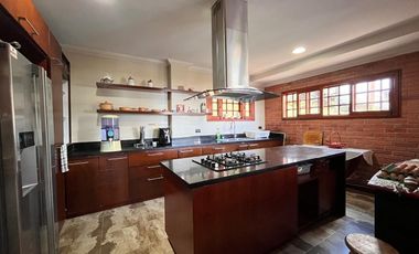 Casa  en arriendo, Loma  Del Chocho, Envigado, Antioquia