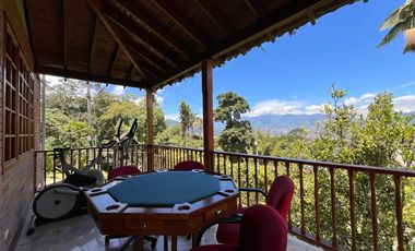 Casa  en arriendo, Loma  Del Chocho, Envigado, Antioquia