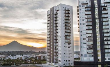 PENTHOUSE EN RENTA HIGH TOWERS ELITE LOMAS DE ANGELÓPOLIS II CHOLULA, PUEBLA