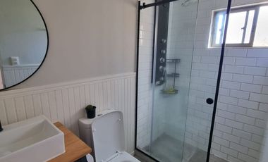 Hermosa casa en condominio cerrado 5 Dormitorios - ARRIENDO