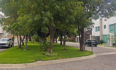 TERRENO EN VENTA UBICADO EN FRACCIONAMIENTO SANTA FE