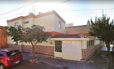 Casa en Venta. Obrera, Guadalajara, Jalisco. Remate Hipotecario.