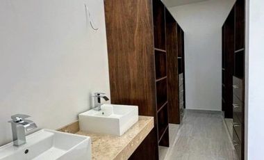 Casa en venta en la Privada Zentura Residencial