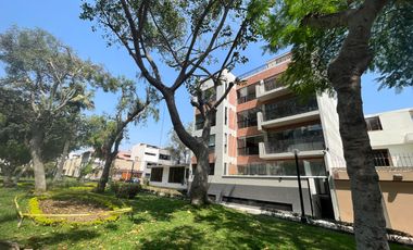 Venta Dpto. de estreno en zona residencial de Miraflores – Tranquilidad, modernidad y parque