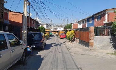 PASAJE RAFAEL/ REMODELADA/ METRO LO CRUZAT/ RECIBEN OFERTAS