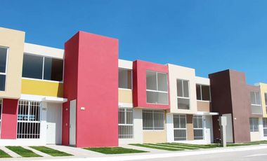 DESARROLLO PARQUE DE LAS AVES: CASAS DÚPLEX Y UNIFAMILIARES EN ZAPOPAN