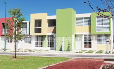 DESARROLLO PARQUE DE LAS AVES: CASAS DÚPLEX Y UNIFAMILIARES EN ZAPOPAN