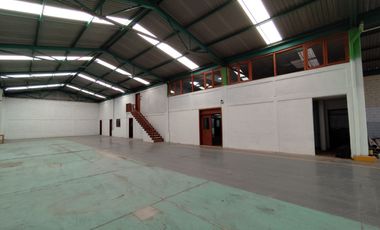 Bodega en Venta en Querétaro Parque Industrial Benito Juárez en centro de la ciudad en Av. Principal