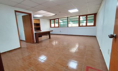 Bodega en Venta en Querétaro Parque Industrial Benito Juárez en centro de la ciudad en Av. Principal