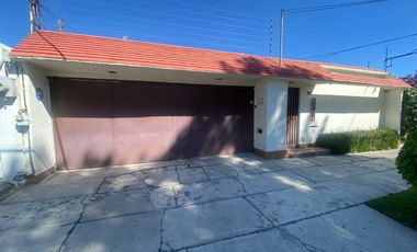 Casa Bonita y funcional para familia con niños pequeños