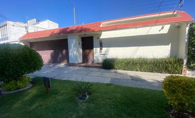 Casa Bonita y funcional para familia con niños pequeños