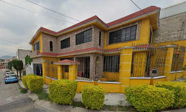 CASA EN REMATE, EN LOMAS LINDAS, ATIZAPAN DE ZARAGOZA