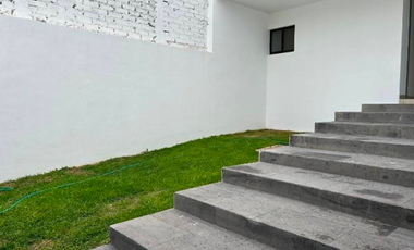 SE VENDE CASA EN GRAN JARDIN, JARDIN RUSO, LEON GUANAJUATO, ZONA NORTE