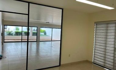 SE VENDE CASA EN GRAN JARDIN, JARDIN RUSO, LEON GUANAJUATO, ZONA NORTE