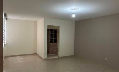 SE VENDE CASA EN GRAN JARDIN, JARDIN RUSO, LEON GUANAJUATO, ZONA NORTE