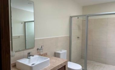 SE VENDE CASA EN GRAN JARDIN, JARDIN RUSO, LEON GUANAJUATO, ZONA NORTE
