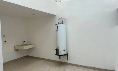 SE VENDE CASA EN GRAN JARDIN, JARDIN RUSO, LEON GUANAJUATO, ZONA NORTE