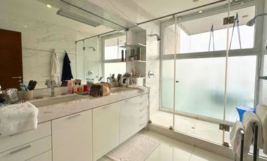 Venta Dúplex de lujo con terraza de 63 m², jacuzzi y vista panorámica al Golf de San Isidro