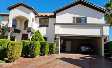 Se vende Residencia exclusiva en Rincones de San Francisco, Chihuahua- Opción a venta con muebles de línea exclusiva