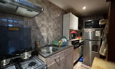 Se vende departamento remodelado en Circunvalación, Valdivia