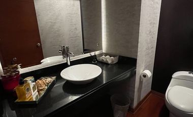 Venta Dpto. de lujo con vista panorámica al Golf Los Inkas – Terraza, cava y 3 dorms. con baño propio