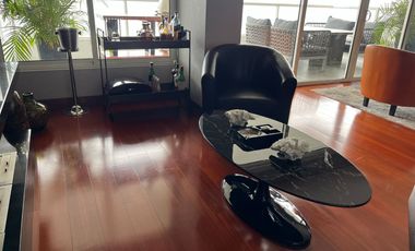 Venta Dpto. de lujo con vista panorámica al Golf Los Inkas – Terraza, cava y 3 dorms. con baño propio