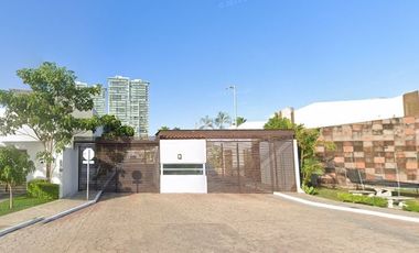 Casa en Venta. Altabrisa, Mérida, Yucatán. Remate Hipotecario.