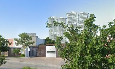 Casa en Venta. Altabrisa, Mérida, Yucatán. Remate Hipotecario.