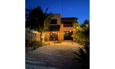 VENTA DE CASA EN SAN CRISANTO AMUEBLADA CON VISTA AL MAR