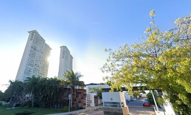 Casa en Venta. Fraccionamiento las Américas 2, Mérida, Yucatán. Remate Hipotecario.