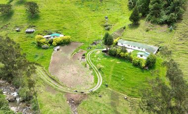 Hacienda en venta cuenta con 14.5 hectáreas.