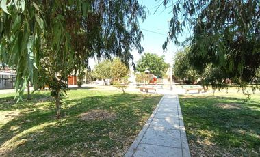 Alquiler de Casa Amoblada de 2 Pisos en Sol de Ica IV Etapa – Frente a Parque