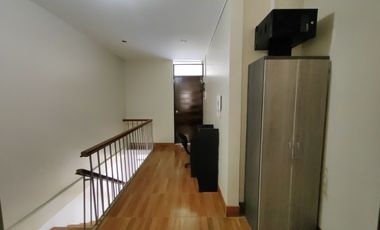 Alquiler de Casa Amoblada de 2 Pisos en Sol de Ica IV Etapa – Frente a Parque