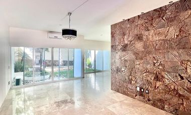 (Cms) Casa en Fraccionamiento en Palmira Renta $25,000