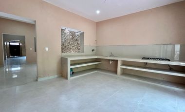 Casa en renta en Sisal en Valladolid Yucatán frente al exconvento san Bernardino