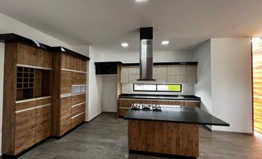 Casa Campestre en Venta, Condominio las Marias - via cerritos la Virginia
