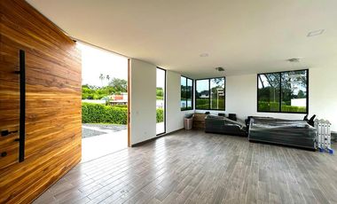 Casa Campestre en Venta, Condominio las Marias - via cerritos la Virginia