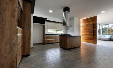 Casa Campestre en Venta, Condominio las Marias - via cerritos la Virginia